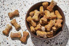 Zelf hondensnacks maken: Verwen je viervoeter met zelfgemaakte lekkernijen