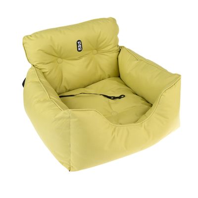 Handige hondenaccessoires voor veilig autorijden met je viervoeter